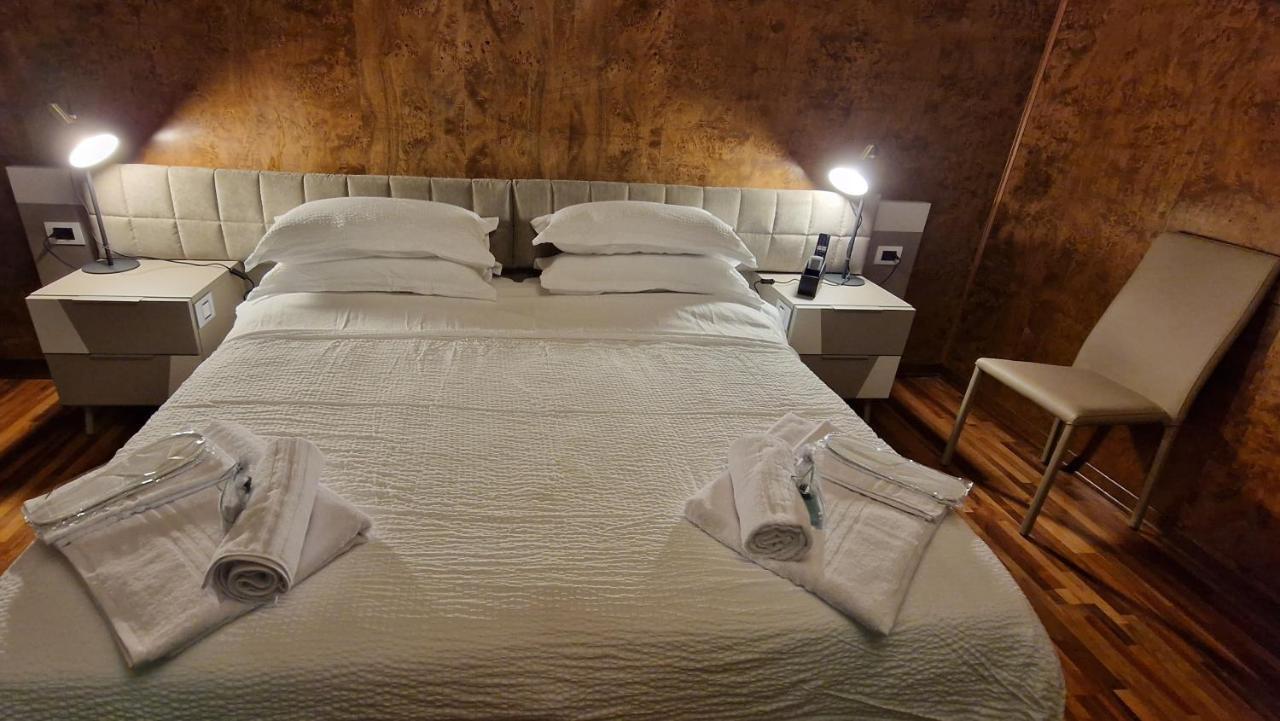 Forumguesthouse Verdi Centro Storico Parma Dış mekan fotoğraf